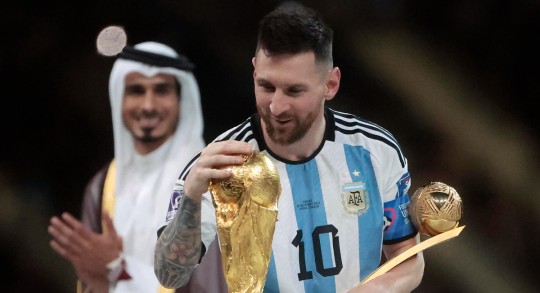 Messi se impu so al patinador colombiano Brayan Carreño y al futbolista brasileño Richarlison de Andrade / Foto: EFE