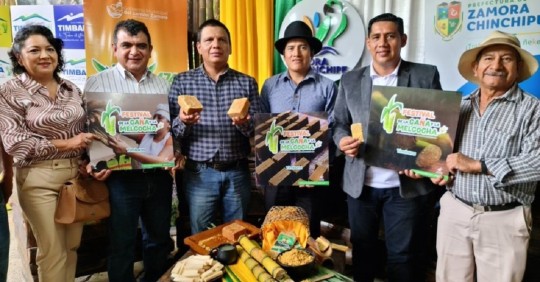 La agenda iniciará con un recorrido en la Chiva Fiestera Timbara-Zamora-Timbara/ Foto: cortesía Prefectura de Zamora Chinchipe