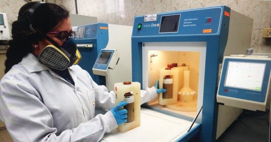 El papel de los laboratorios Geocientíficos en el desarrollo de información Geológica / Cortesía del IIGE