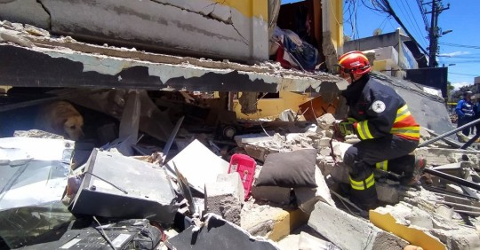 Explosión deja ocho heridos y destrozos en zona residencial cerca de Quito / Foto: EFE