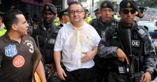 Ecuador reconoce la violación a derechos de periodistas demandados por Rafael Correa/ Foto: EFE