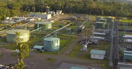 Los equipos técnicos de Petroecuador trabajan de manera ininterrumpida para culminar el arranque de los 22 pozos restantes en las próximas horas / Foto: cortesía Petroecuador