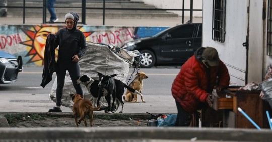La tasa de pobreza del primer semestre del año se situó 0,9 puntos porcentuales por encima del índice registrado en la segunda mitad de 2022  / foto: EFE
