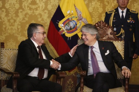 El reconocimiento fue por su trabajo en la defensa de la libertad de expresión / Foto: cortesía Presidencia