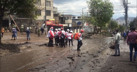 Unos 150 moradores de la comunidad compartieron sus experiencias junto con sus familias y amigos durante la proyección de la pieza audiovisual / Foto: cortesía 