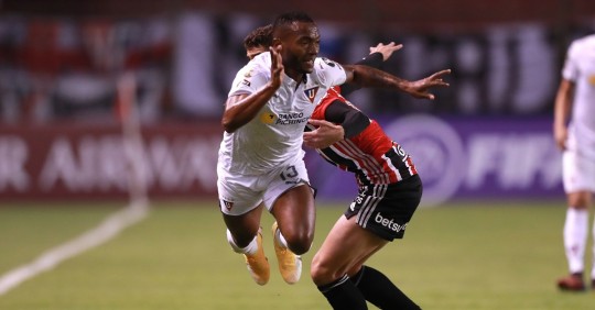 Liga acaricia la clasificación; Barcelona, el primer eliminado de la Libertadores / Foto: EFE