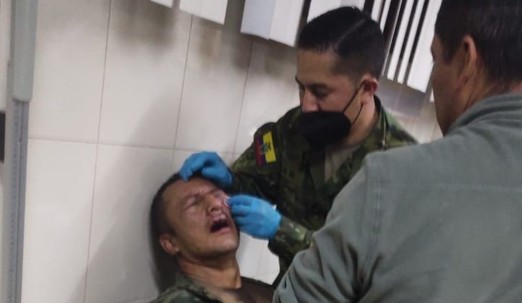 Soldados sufrieron emboscada terrorista en la vía a Calacalí / Foto: cortesía Fuerzas Armadas