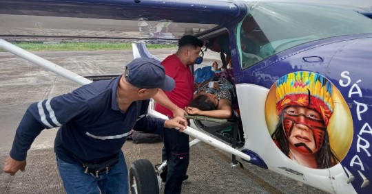 EFELa Dirección Distrital 22D03-Aguarico activó el transporte aéreo para salvar la vida de la madre y el niño / Foto: cortesía ministerio de Salud