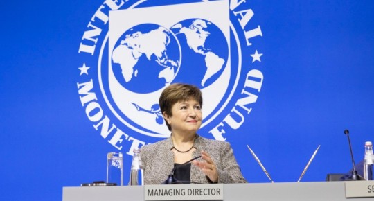 El organismo advierte de los problemas políticos y disturbios que afronta la región / Foto: cortesía FMI