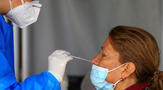 Ecuador suma 1.418 nuevos casos de covid-19 y acumula 852.183 en pandemia / Foto: EFE