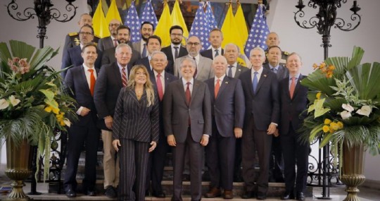 Se abordaron temas sobre las relaciones bilaterales, asuntos de seguridad y defensa, comercio, salud, migración y cooperación ambiental / Foto: cortesía Embajada EE.UU.