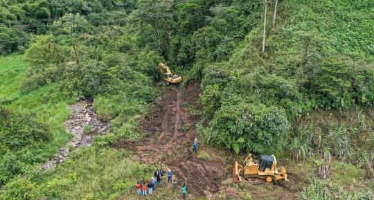 El trazado de la nueva vía entre Quito y Lago Agrio empezó / Foto: cortesía Guillermo Lasso