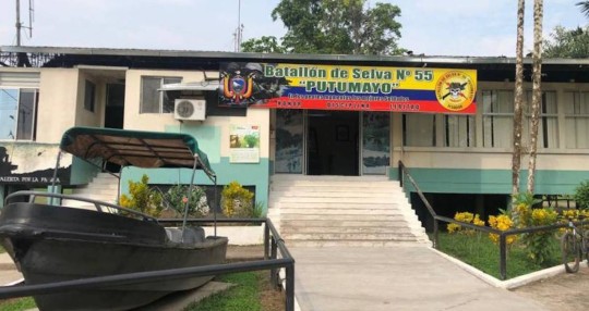 El Ejército recuperó dos fusiles sustraídos el mes pasado en Sucumbíos / Foto cortesía Ejercito