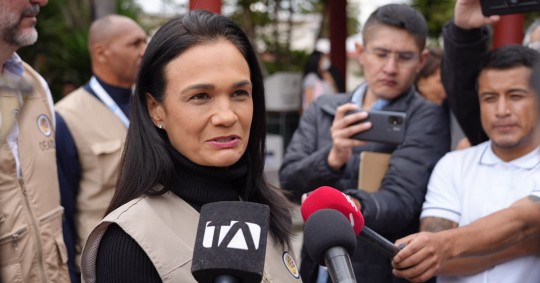 Isabel de Saint Malo felicitó el compromiso cívico de los ecuatorianos al acudir a las urnas para ejercer su derecho a elegir en democracia / Foto: cortesía Isabel de Saint Malo