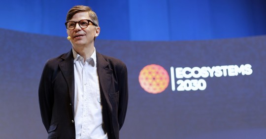 Jason Wild señaló que "las empresas se distinguirán por lo bien que utilizan la Inteligencia Artificial"/ Foto: Conversación EFE
