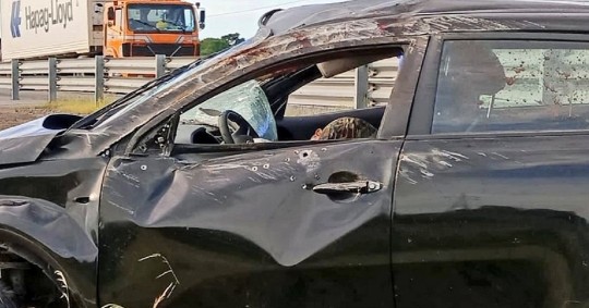 La emboscada fue perpetrada presuntamente por un grupo armado contra un vehículo donde se trasladaban miembros de la Armada ecuatoriana/Foto: cortesía