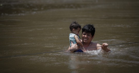 Según datos oficiales, en lo que va de año han cruzado esa selva más de 385.000 personas, frente a los 248.000 de todo 2022/ Foto: cortesía EFE
