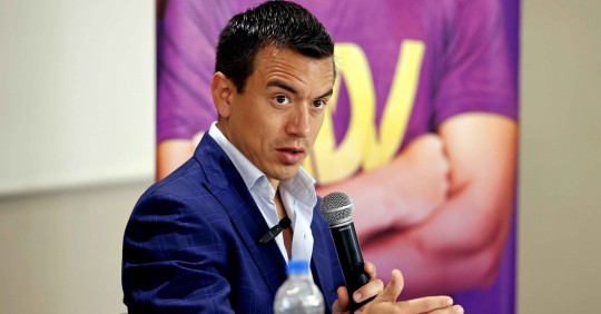El sondeo de Comunicaliza ofrece una ventaja de alrededor de diez puntos a favor de Noboa, con el 55,14 % de los votos frente al 44,86 % de González / Foto: EFE