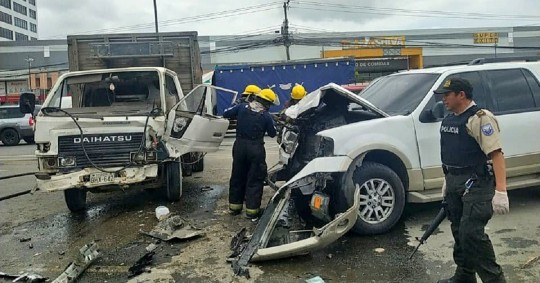 La Policía informó que se registró "un atentado criminal contra el vehículo en el que circulaba" Chonillo / Foto: cortesía Policía Nacional 