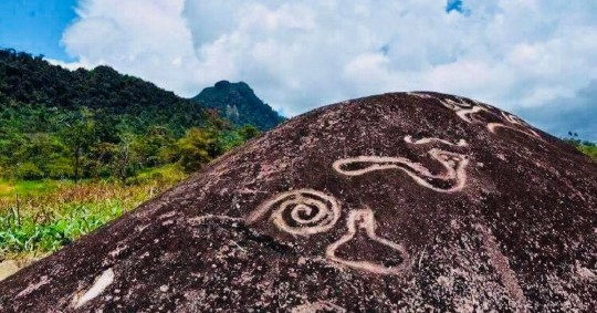 De acuerdo al Instituto Nacional de Patrimonio Cultura (INPC) existen 123 monolitos con 884 figuras grabadas / Foto: cortesía Ministerio de Turismo