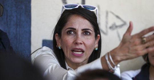 Asimismo, la candidata mantendrá reuniones con representantes del sector pesquero y productivo del archipiélago de Galápagos / Foto: EFE