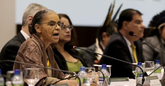 La ministra de Medio Ambiente, Marina Silva, encabezó la reunión junto a otros miembros del Gobierno de Luiz Inácio Lula da Silva/ Cortesía TV Brasil