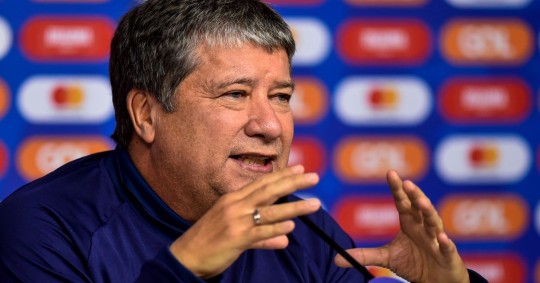 Hernán Darío Gómez llega a Barranquilla para asumir como DT de Junior/ Foto: EFE