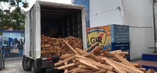 Los agentes policiales ubicaron el vehículo a la altura de la Penitenciaría del Litoral/ Foto: cortesía Policía Nacional