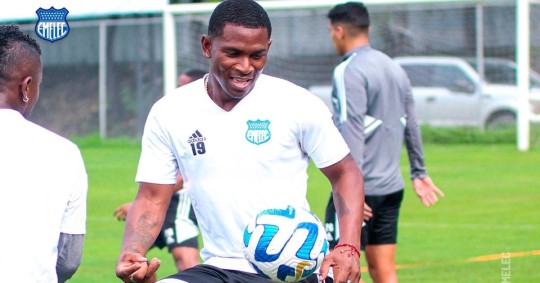 Emelec y Deportivo Cuenca, en crucial enfrentamiento por el billete de la Sudamericana / Foto: cortesía Emelec