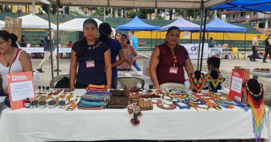 50 emprendedores participaron en la Feria del Encuentro en Napo / Foto : cortesía MIES