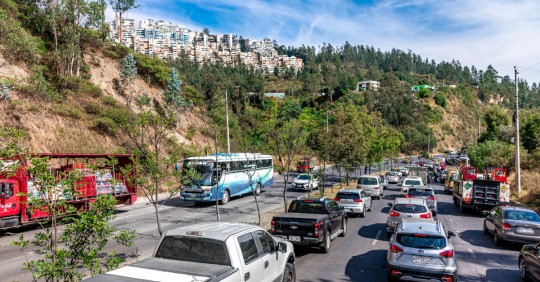Estas son las placas que tienen pico y placa hoy, 16 de octubre de 2023, en Quito.