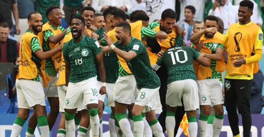 Los goles en el partido lo hicieron Leo Messi por Argentina y Firas Al Buraikan y Salem Al Dawsrai por Arabia Saudita / Foto: EFE