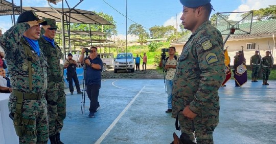 Los 8 canes participarán en operaciones en las principales vías de la troncal amazónica/ Foto: cortesía Fuerzas Armadas