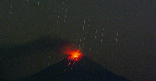 El Instituto Geofísico (IG) de la Escuela Politécnica Nacional, indicó que, según imágenes por satélite, ha observado una "anomalía termal" en el Sangay / Foto: EFE