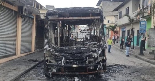 El autobús circulaba a las 05:30 hora local cuando fue interceptado por cuatro sujetos fuertemente armados/ Foto: cortesía