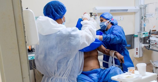 Ecuador registra 7.418 nuevos casos de covid y acumula 788.888 en pandemia / Foto: EFE