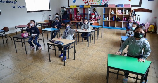 El gobierno informó que aumento 76 millones de dólares al presupuesto para este nuevo año lectivo / Foto: EFE