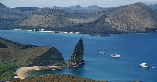 Destinos como Montañita, Salinas y Manta son populares entre los amantes del sol y el mar./ Foto: El Oriente