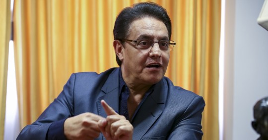 En 2014 fue sentenciado a 18 meses de prisión por supuestas injurias en contra de Rafael Correa. / Foto: cortesía EFE