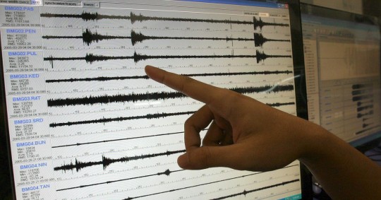 El primer sismo, de magnitud 4,4, se registró a una profundidad de 10,05 kilómetros, a 17,73 kilómetros de Bahía de Caraquez / Foto: EFE