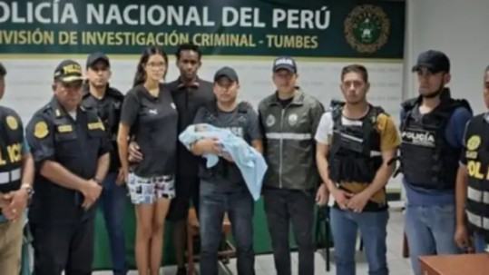 Un bebé de cinco días que presuntamente fue raptado por una mujer peruana en Ecuador fue rescatado por agentes de la Policía Nacional de Perú (PNP) / Foto: cortesía Policía Perú