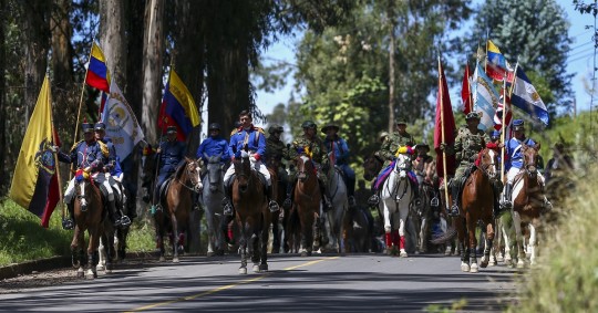 Una cabalgata recuerda en Ecuador a la libertaria Batalla del Pichincha de 1822 / Foto: EFE
