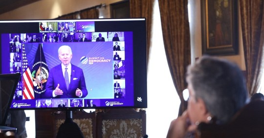 Ecuador ha cumplido con los compromisos adoptados en la I Cumbre de la Democracia, comentó/ Foto: Cortesía Presidencia