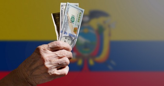 Lasso busca cumplir una de las ofertas de campaña de incrementar a $ 500 el salario básico en Ecuador hasta culminar su mandato en 2025.