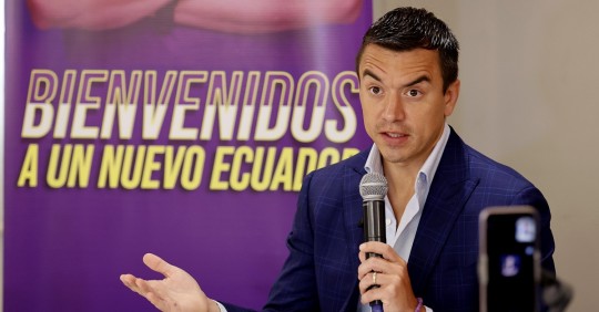 El bono tendría la finalidad de garantizar la alimentación de las madres y de esta forma ayudar a combatir la desnutrición crónica infantil / Foto: EFE