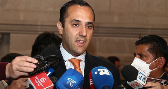 La primera fase, que estuvo a cargo del Ministerio del Interior, entregó unos 100.000 certificados de registro de permanencia / Foto: EFE