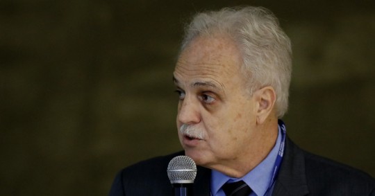 El presidente del Panel Científico por la Amazonía, Carlos Nobre, advirtió que las próximas décadas serán clave para el futuro de la selva / Foto: EFE