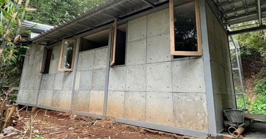 Un grupo de científicos ha demostrado que podrían sustituir una parte de la arena para el hormigón y el mortero necesarios para construir una casa de bajo coste/ Foto: cortesía EFE