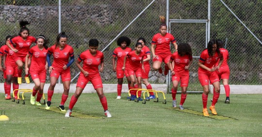 Ecuador apuesta en 2023 por mejores resultados de su fútbol femenino / Foto: EFE