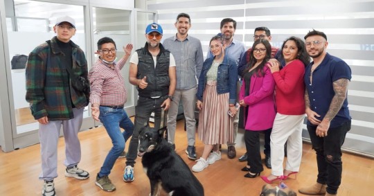 El director general del Servicio de Rentas Internas se reunió con "influencers" de Quito, para atender sus consultas tributarias sobre su actividad económica / Foto: cortesía SRI
